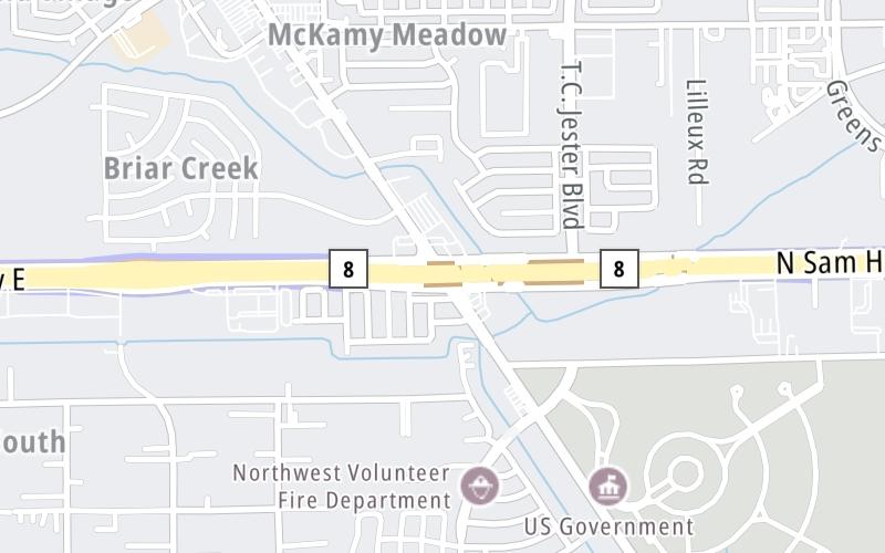 Veterans Memorial Dr / T C Jester Blvd